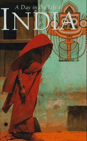Day in the Life of India   1997 9780002251044 Front Cover
