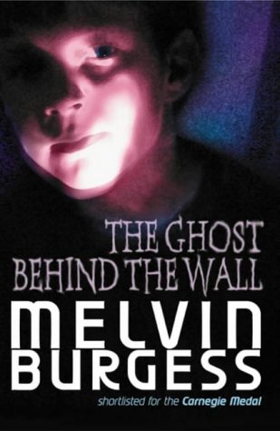 The Ghost Behind the Wall N/A 9780141310275 Front Cover