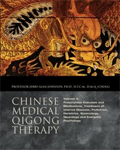 CHINESE MEDICAL QIGONG THERAPY 1st 9781885246318 Front Cover