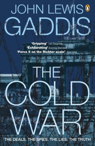 The Cold War : A New History N/A 9780141025322 Front Cover
