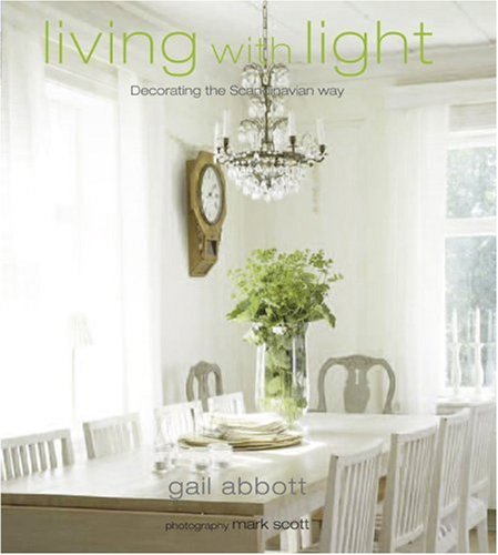 Living with Light  N/A 9781906094324 Front Cover