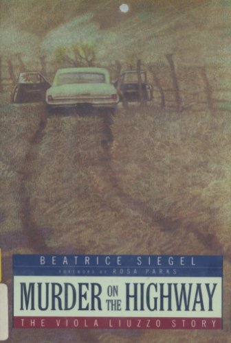 Murder on the Highway The Viola Liuzzo Story N/A 9780027826326 Front Cover