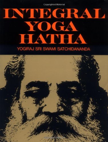 Integral Yoga Hatha   2002 9780932040428 Front Cover