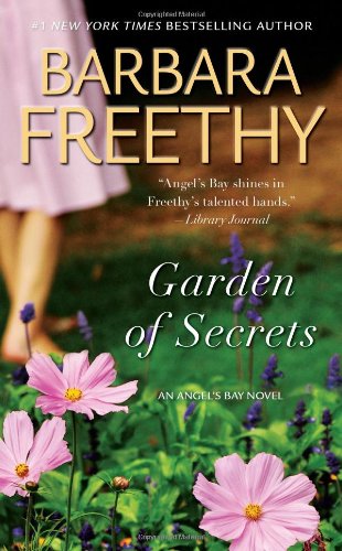 Garden of Secrets  N/A 9781451636512 Front Cover