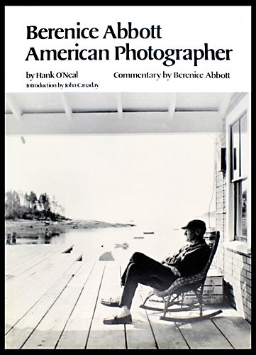 Berenice Abbott : American Photographer N/A 9780070475519 Front Cover