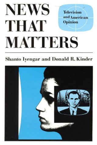 News That Matters Television and American Opinion  1987 (Reprint) 9780226388571 Front Cover
