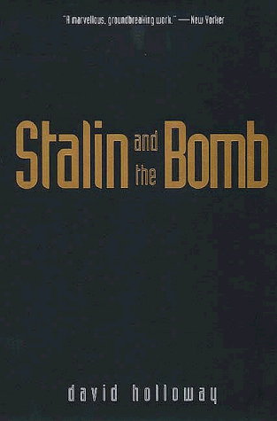 Stalin and the Bomb The Soviet Union and Atomic Energy, 1939-1956  1996 9780300066647 Front Cover