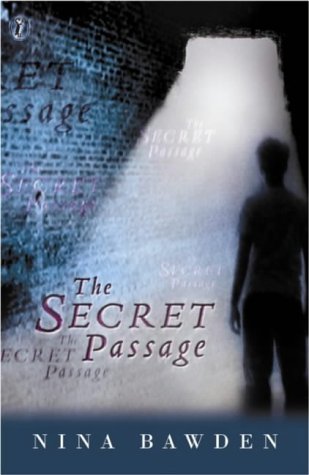 The Secret Passage (Puffin Books) N/A 9780140311662 Front Cover