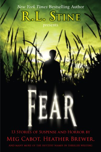 Fear: 13 Stories of Suspense and Horror  N/A 9780142417744 Front Cover