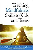 Play Therapy with Children and Adolescents in Crisis 4th 9781462531271 Front Cover