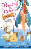 Hounding the Pavement A Dog Walker Mystery 2009 9780451226310 Front Cover