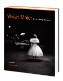 Vivian Maier A Photographer Found  9780062305534 Front Cover