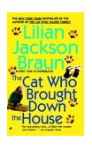 Cat Who Brought down the House  9780515136555 Front Cover