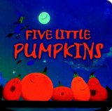 Five Little Pumpkins A Rhyming Book for Kids and Toddlers  9781589258563 Front Cover