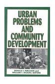 Urban Problems and Community Development  9780815718758 Front Cover